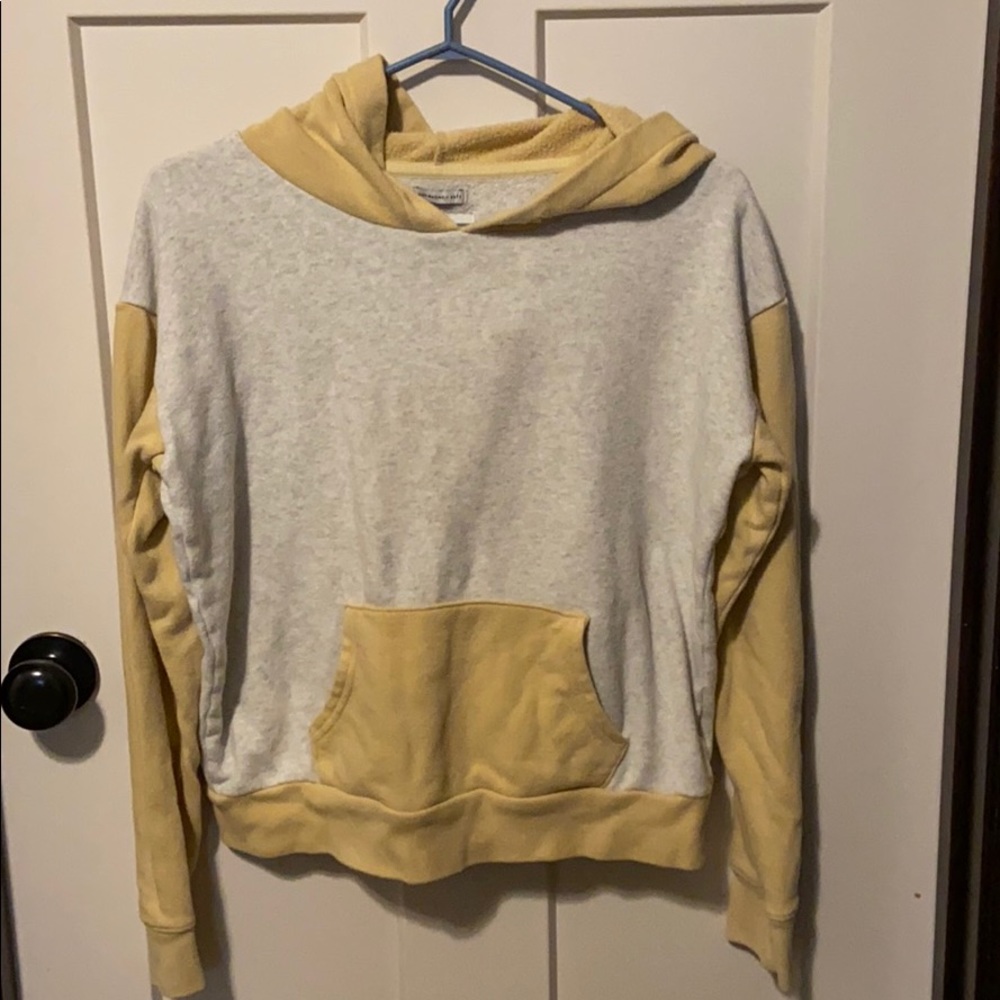 american eagle hoodie size small
